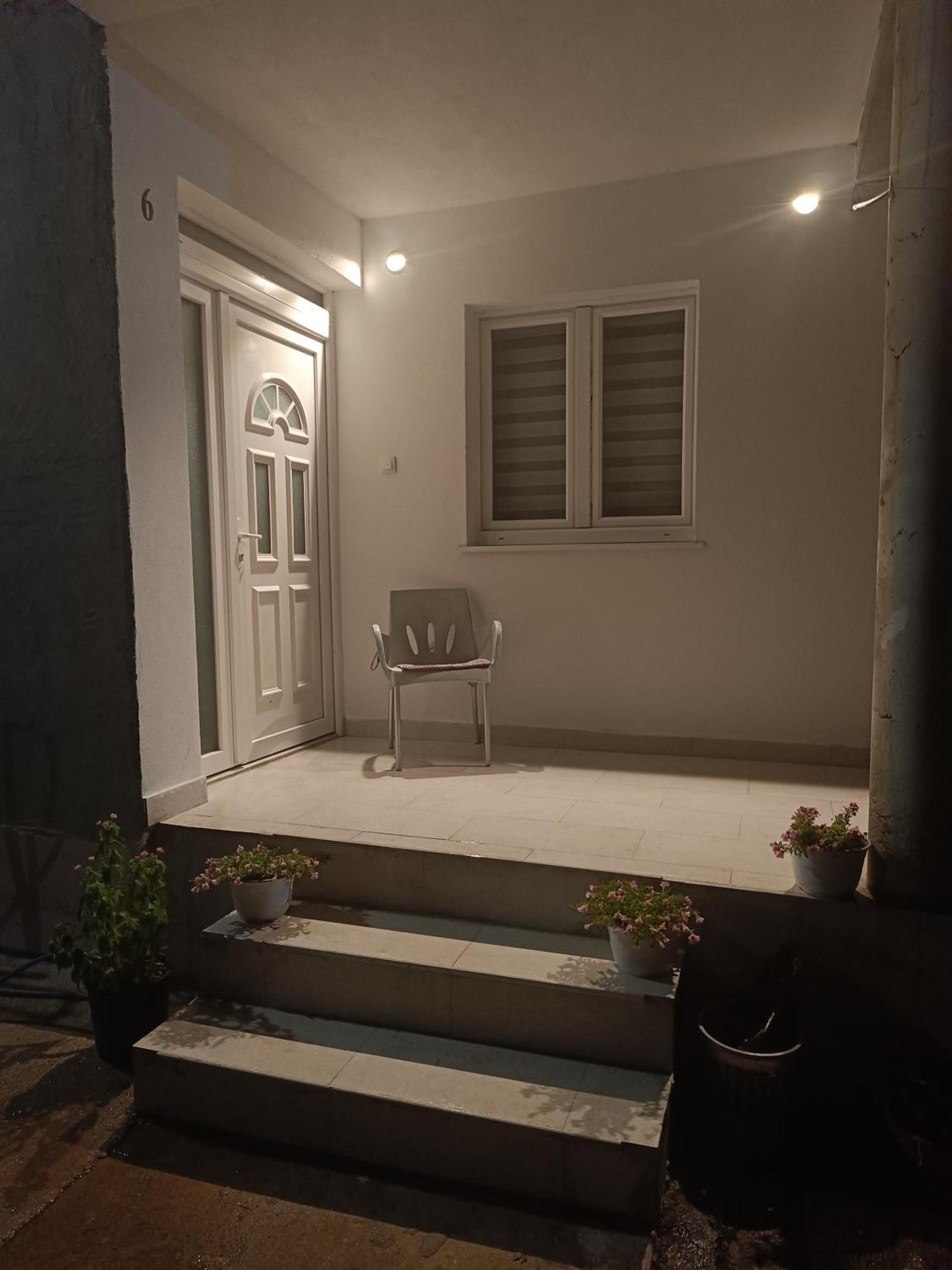 Matija Airport Apartment Mitrovici  المظهر الخارجي الصورة