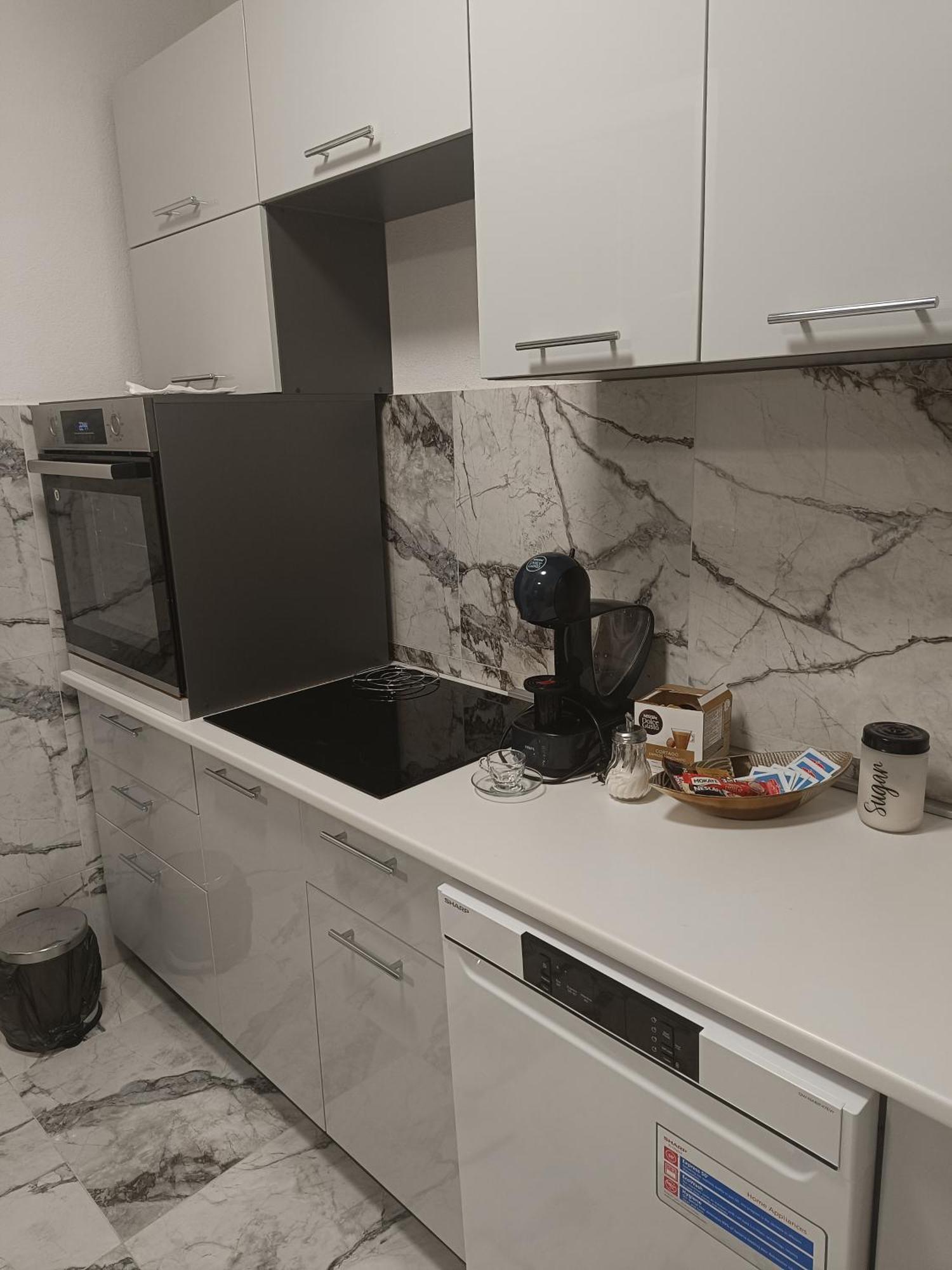 Matija Airport Apartment Mitrovici  المظهر الخارجي الصورة